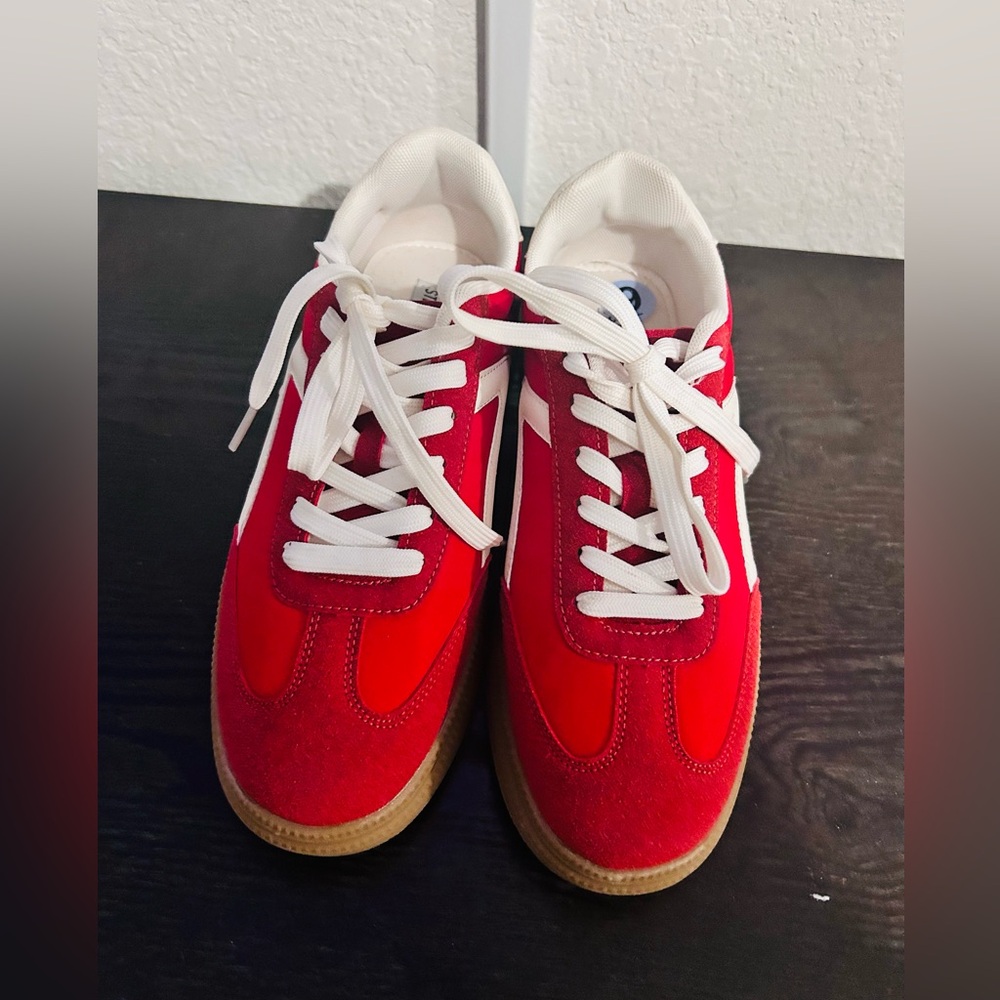 Steve Madden Red and White Kids Sneakers